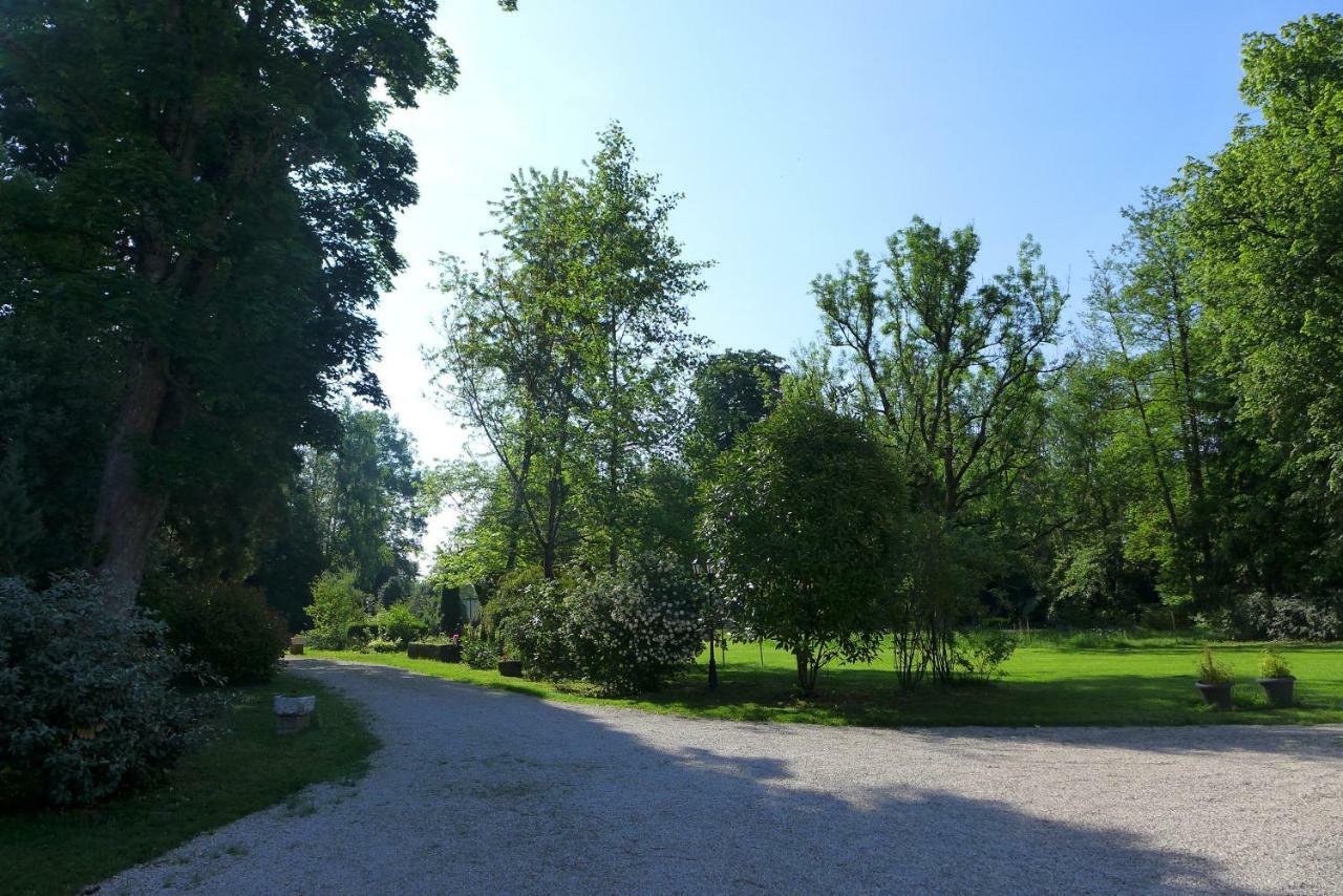 Domaine de L'Arche de René au LAC DU DER Sainte-Liviere Extérieur photo